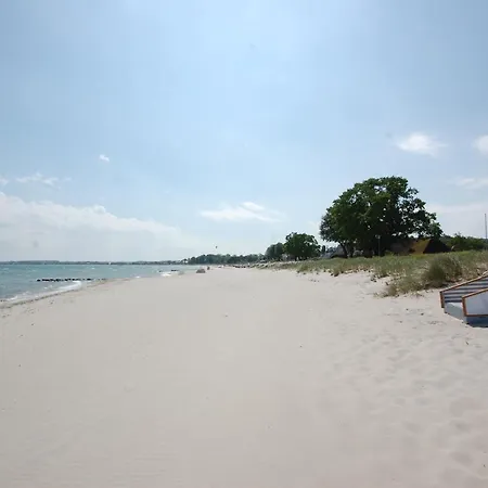 Schlafstrandkorb Nr. 3 *