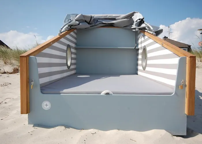 Schlafstrandkorb Nr. 3 * Sierksdorf